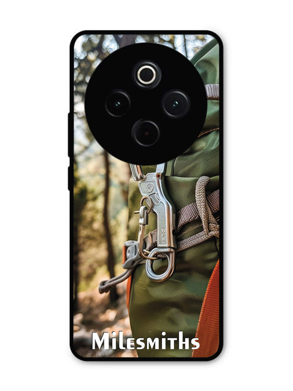 Vivo T4 5G Hiking Gear Close-up