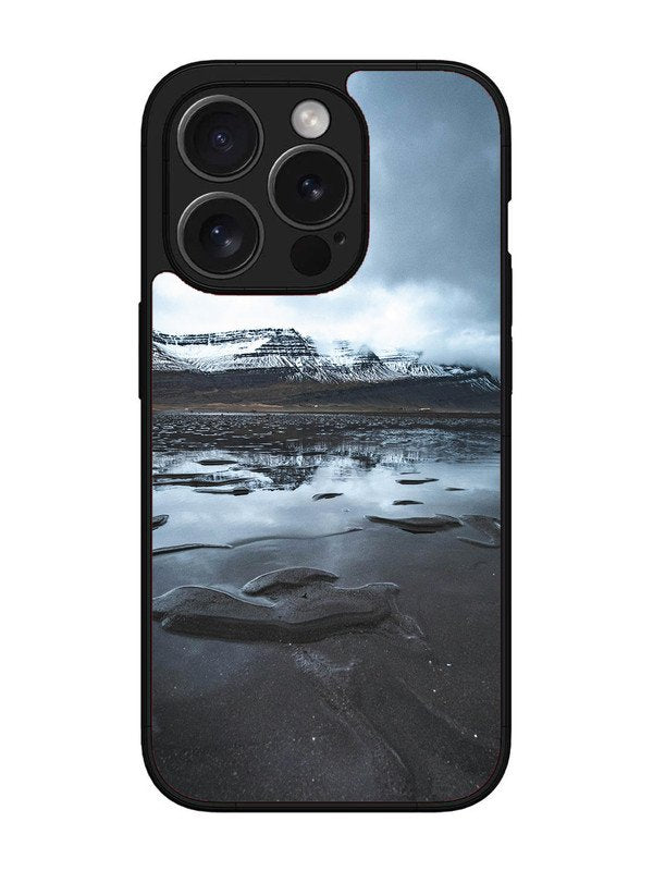 iPhone 15 Pro Beach And Mountain