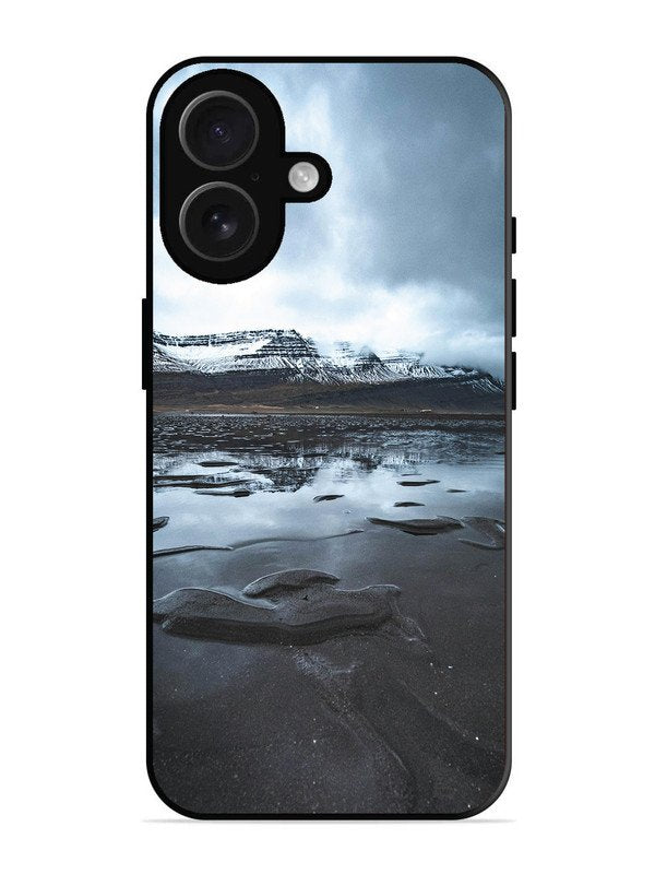 iPhone 16 Beach And Mountain