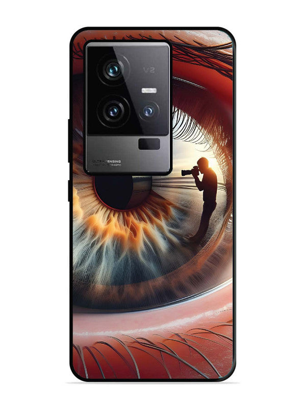 iQoo 11 5G Eye Pupil