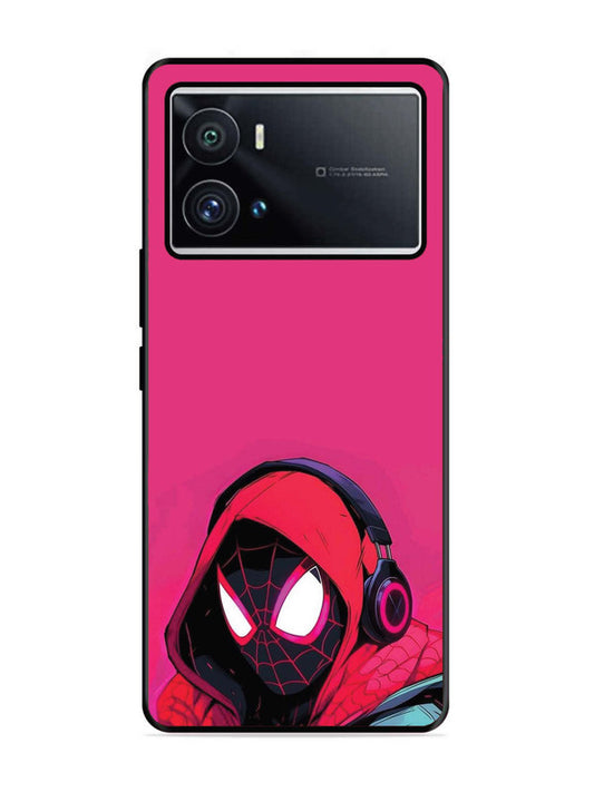 iQoo 9 Pro Spidey Listening Music