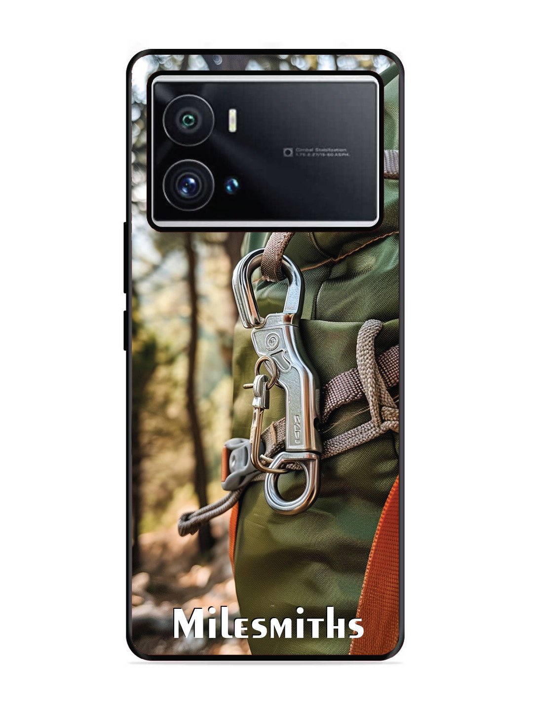 iQoo 9 Pro Hiking Gear Close-up