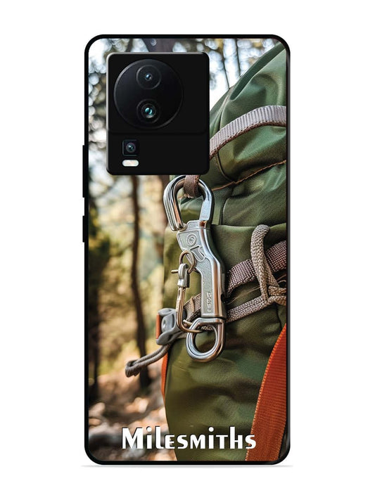 iQoo Neo 7 5G Hiking Gear Close-up