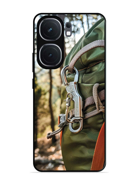 iQoo Neo 9 Pro Hiking Gear Close-up
