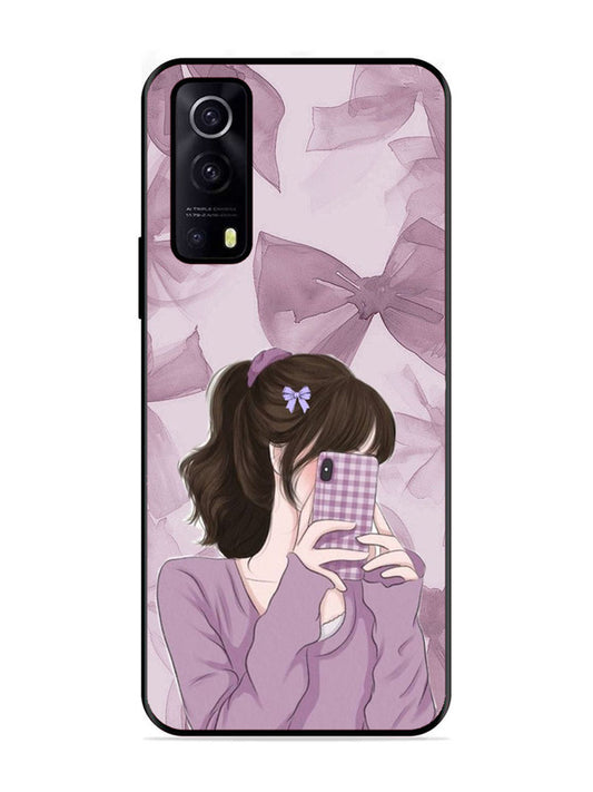 iQoo Z3 5G Pinky Girl taking selfie