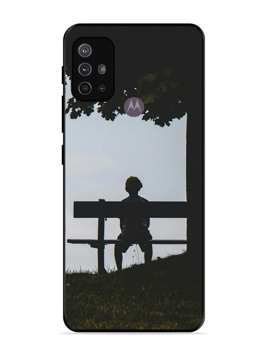 Motorola Moto G30 Alone under the Baniyan Tree