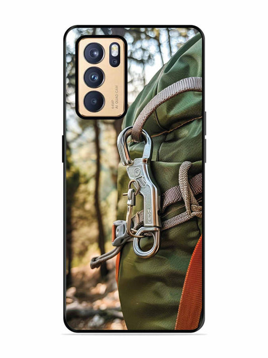 Oppo RENO 6 Pro 5G Hiking Gear Close-up